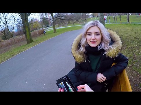 ❤️ Swallows cum panas muhrim pikeun duit - blowjob di taman ku Eva Elfie ️ porno geulis di urang ❌️